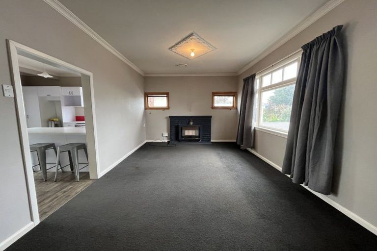 Photo of property in 30 Botanical Road, Takaro, Palmerston North, 4412