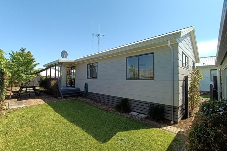 Photo of property in 1 Warwickson Lane, Nawton, Hamilton, 3200