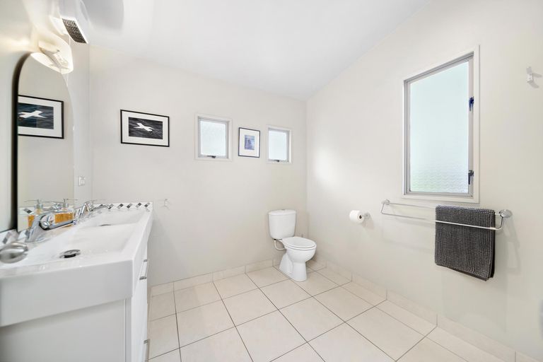 Photo of property in 31a Kings Drive, Wanaka, 9305