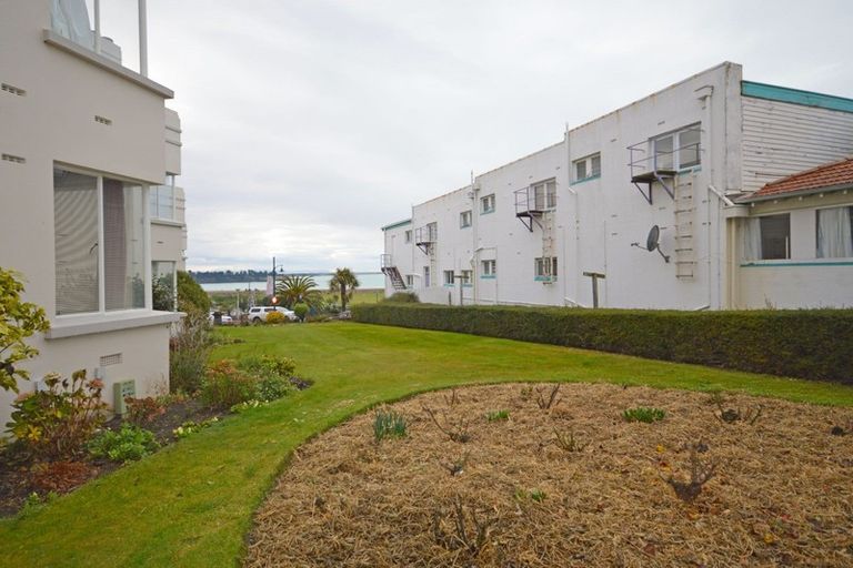 Photo of property in 1-12/48 The Bay Hill, Timaru, 7910