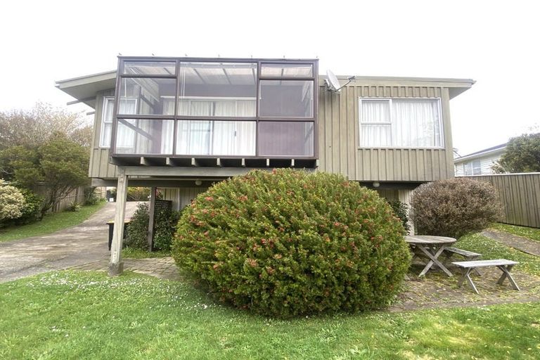 Photo of property in 4 Windermeer Grove, Churton Park, Wellington, 6037