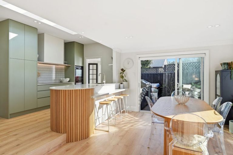 Photo of property in 4 Wherstead Road, Cashmere, Christchurch, 8022