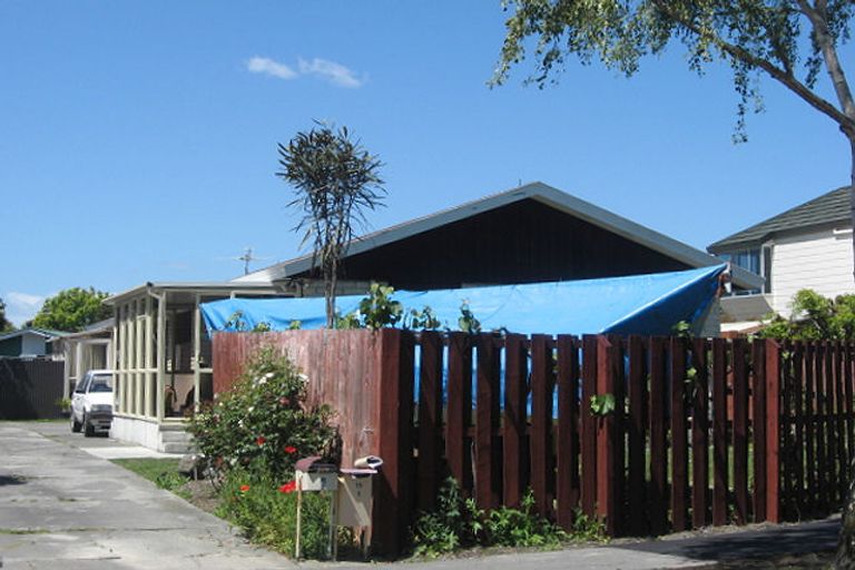 Photo of property in 1/15 Manuel Place, Bishopdale, Christchurch, 8053