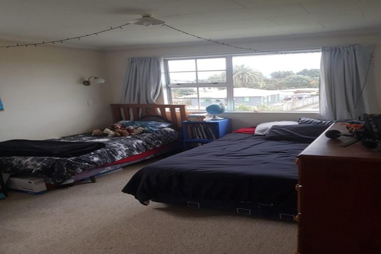 Photo of property in 18 Te Kupe Road, Paraparaumu Beach, Paraparaumu, 5032