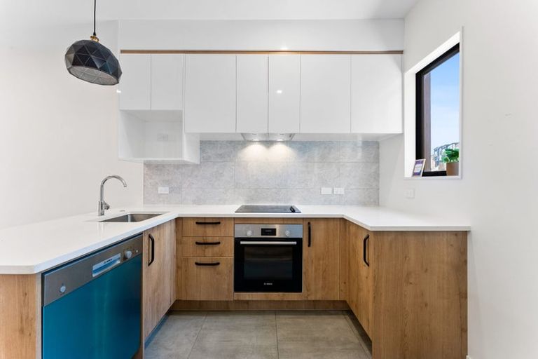 Photo of property in 25/9 Schnapper Rock Road, Greenhithe, Auckland, 0632