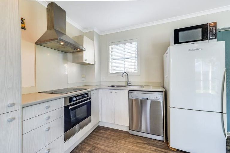 Photo of property in 69 Chiefs Court, Hamilton East, Hamilton, 3216