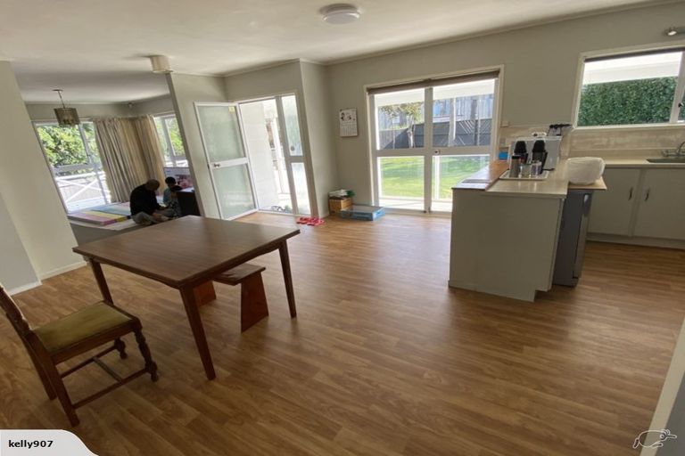 Photo of property in 16 Kakapo Place, Papatoetoe, Auckland, 2025
