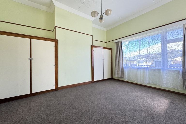 Photo of property in 85 Tiber Street, Island Bay, Wellington, 6023