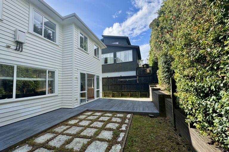 Photo of property in 31a Wairau Road, Forrest Hill, Auckland, 0627