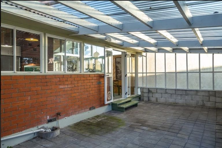 Photo of property in 63 Strasbourge Street, Martinborough, 5711