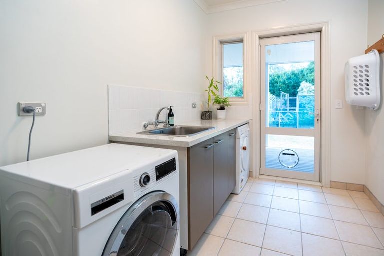 Photo of property in 358 Ngarara Road, Waikanae, 5391