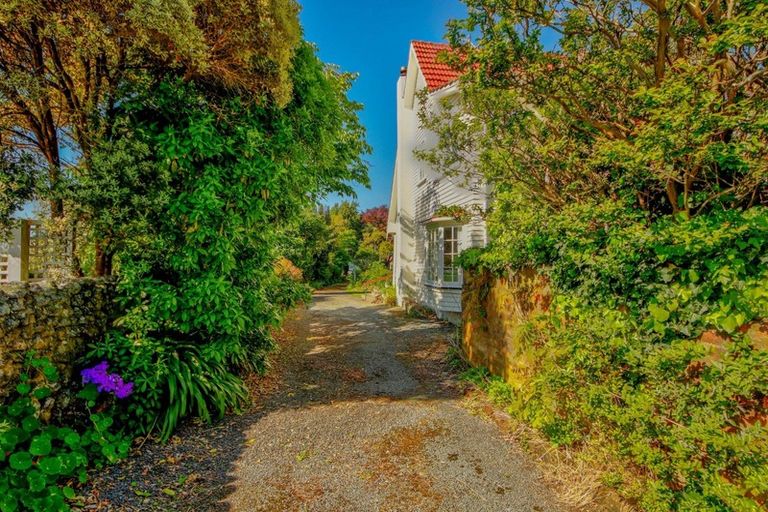 Photo of property in 67 Mako Mako Road, Levin, 5510