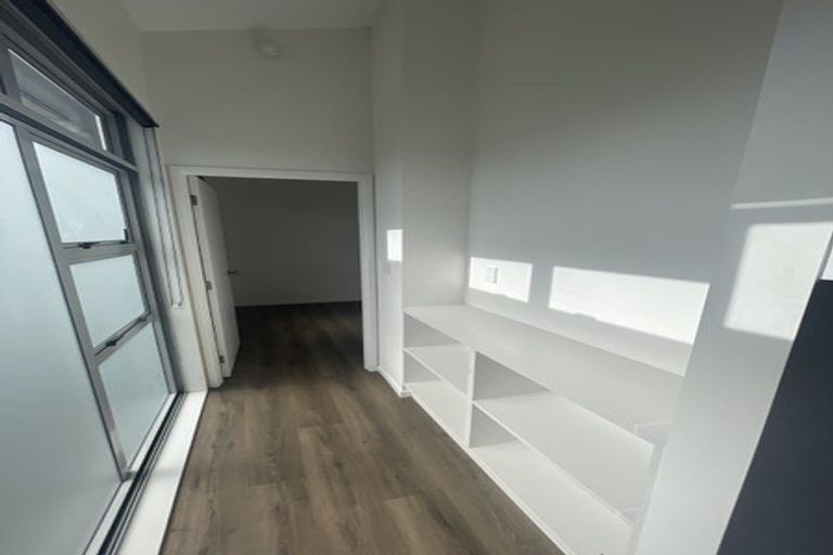 Photo of property in 21a Garton Drive, Massey, Auckland, 0614