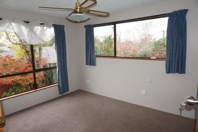 Photo of property in 66 Greendale Avenue, Avonhead, Christchurch, 8042