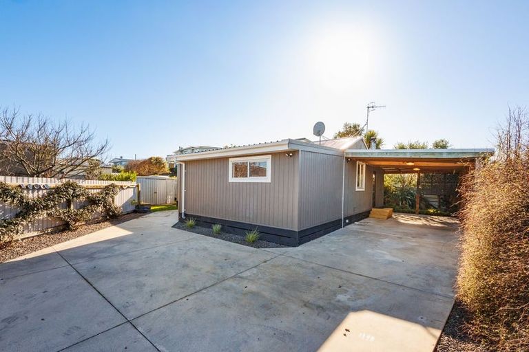 Photo of property in 9a Shortt Street, Foxton Beach, Foxton, 4815