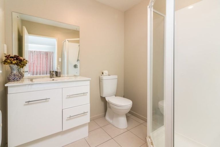 Photo of property in 39 Lyndon Street, Riccarton, Christchurch, 8041