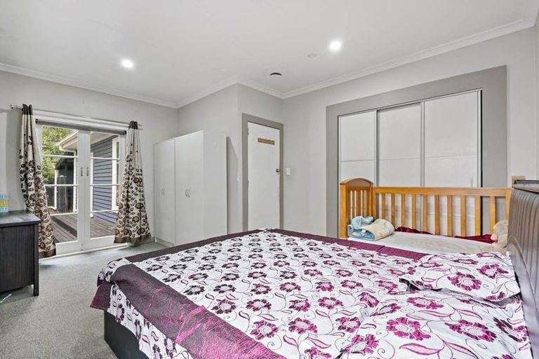 Photo of property in 4b Manuroa Road, Takanini, 2112
