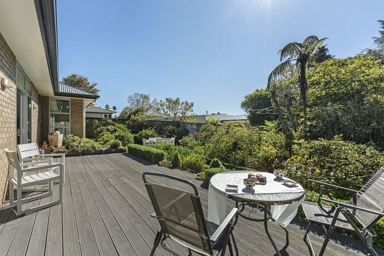 Photo of property in 525e Mangorei Road, Highlands Park, New Plymouth, 4312