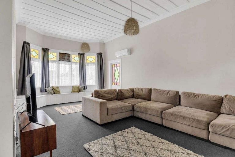 Photo of property in 14 Uawa Parade, Tolaga Bay, 4077