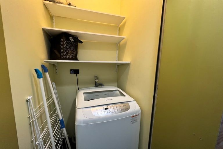 Photo of property in Qba Apartments, 4n/51 Webb Street, Mount Cook, Wellington, 6011