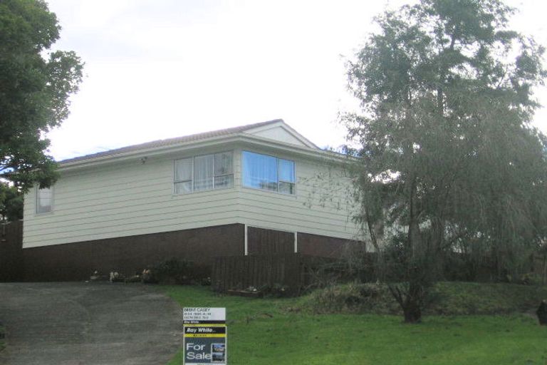 Photo of property in 19 Cushla Place, Massey, Auckland, 0614