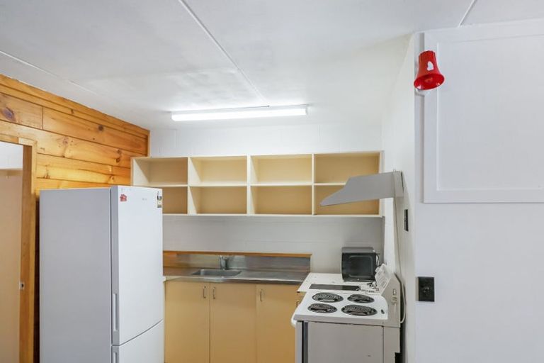 Photo of property in Te Awhina Apartments, 27/22u Sussex Street, Mount Cook, Wellington, 6021