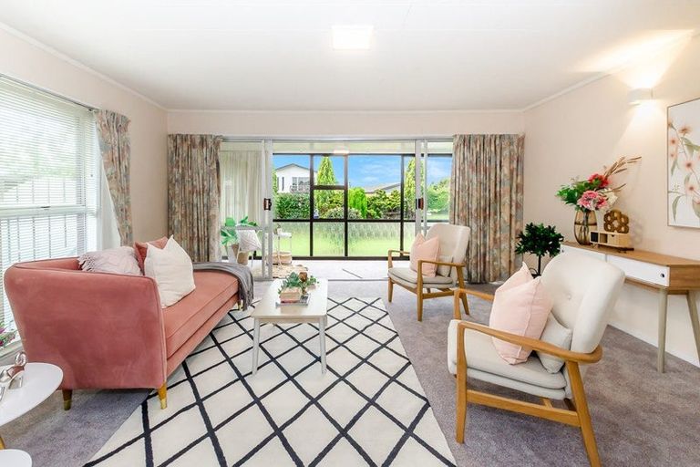 Photo of property in 19a Rewarewa Crescent, Waikanae, 5036