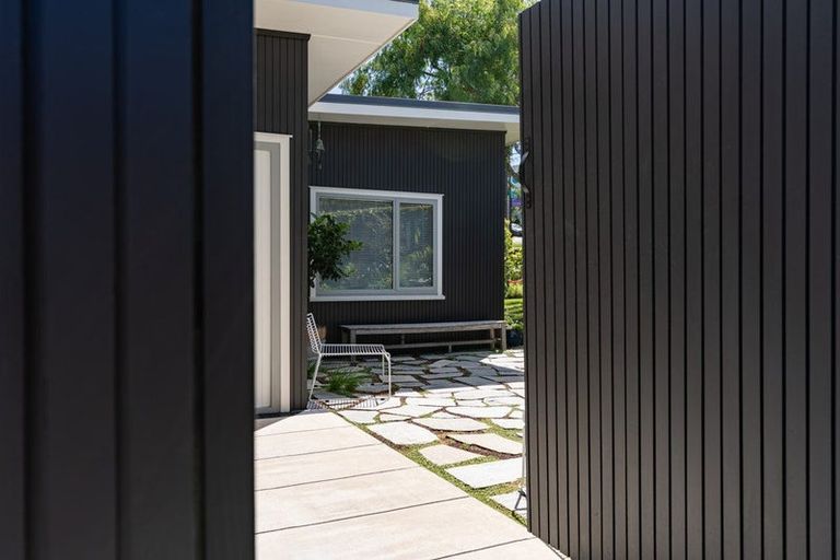 Photo of property in 18 Hastings Road, Mairangi Bay, Auckland, 0630