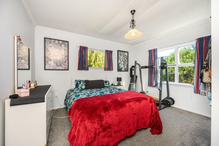 Photo of property in 1 Cremorne Avenue, Hokowhitu, Palmerston North, 4410