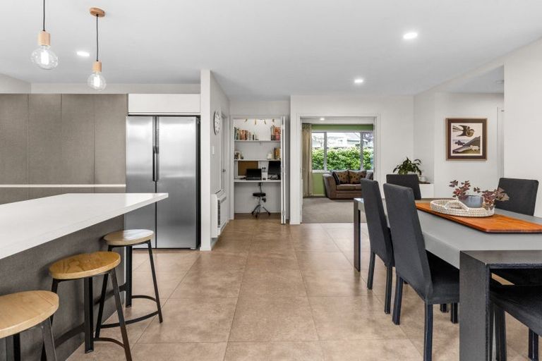 Photo of property in 17 Margaret Avenue, Havelock North, 4130