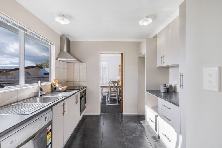 Photo of property in 21 Paradise Place, Milson, Palmerston North, 4414