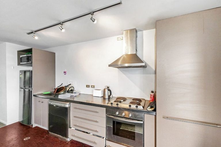 Photo of property in Vespa Apartments, 505/20 Hanson Street, Mount Cook, Wellington, 6021