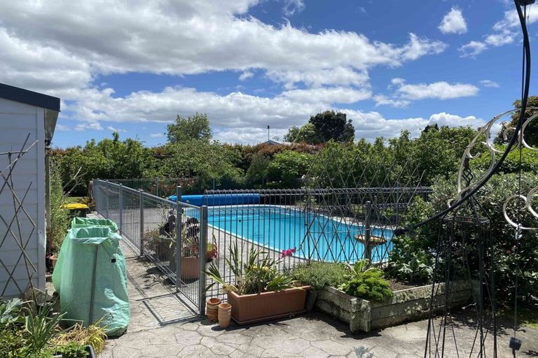 Photo of property in 6 Stafson Lane, Te Atatu Peninsula, Auckland, 0610
