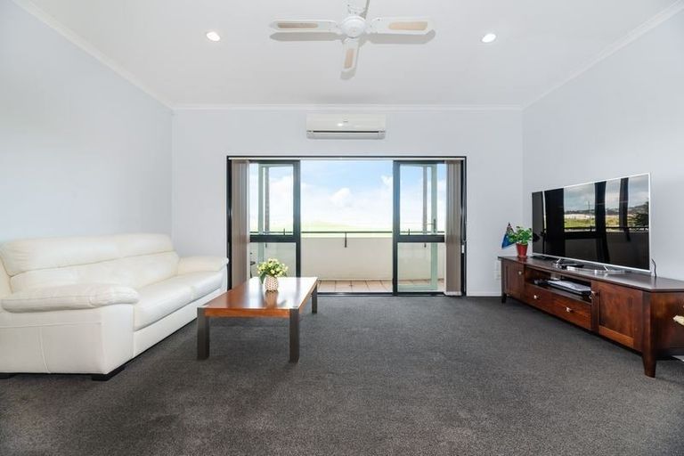 Photo of property in 9/150 Chapel Road, Flat Bush, Auckland, 2019