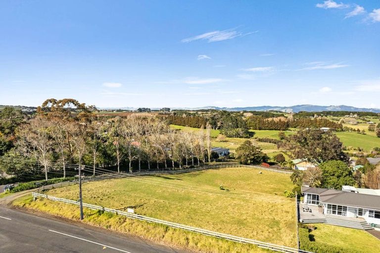 Photo of property in 25 Colombo Road, Waiuku, 2123