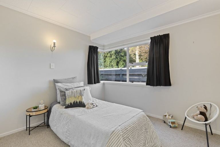 Photo of property in 283a Mangorei Road, Merrilands, New Plymouth, 4312