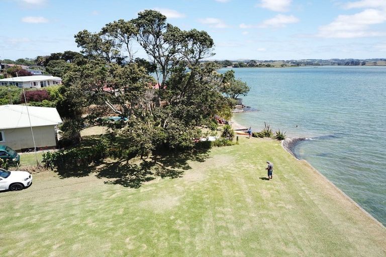 Photo of property in 12 Keven Road, Clarks Beach, Pukekohe, 2679