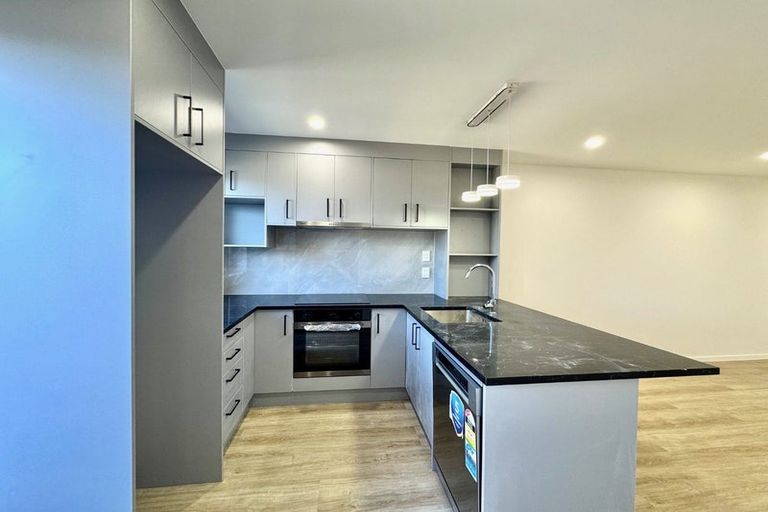 Photo of property in 50e Greenmeadows Avenue, Manurewa East, Auckland, 2102