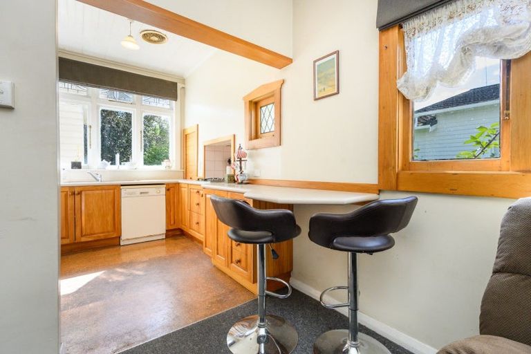 Photo of property in 19 Beresford Street, Takaro, Palmerston North, 4410