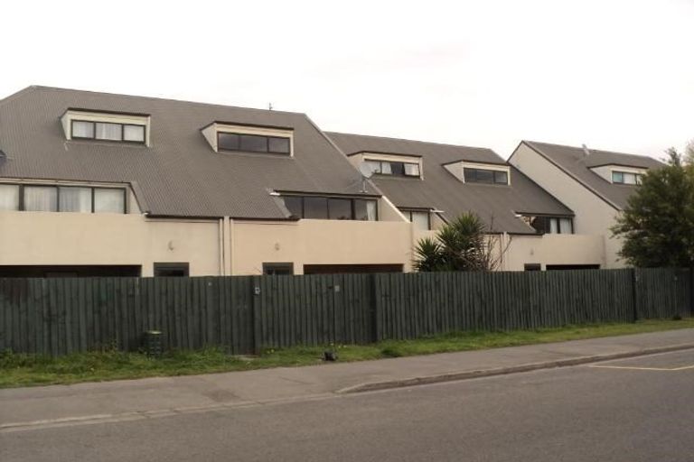Photo of property in 5/324 Worcester Street, Linwood, Christchurch, 8011