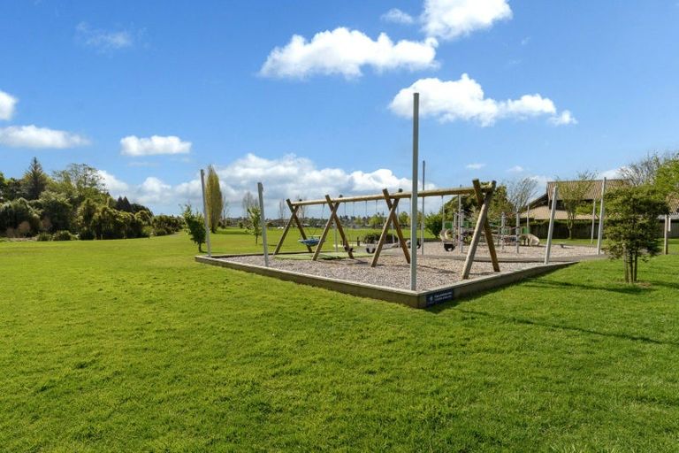 Photo of property in 114 Carlton Street, Bellevue, Tauranga, 3110