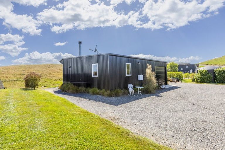 Photo of property in 22 Highlands Drive, Waipawa, 4277