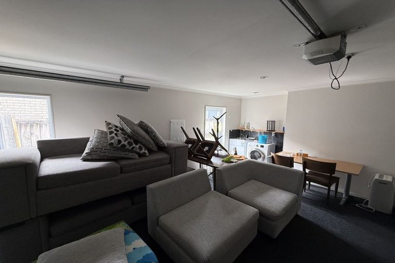 Photo of property in 10 Jezero Drive, Massey, Auckland, 0614