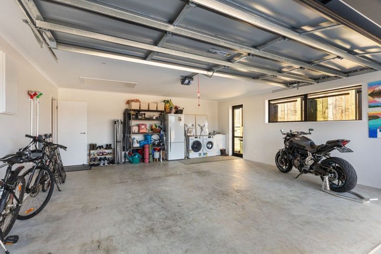 Photo of property in 8 Manakohi Street, Spotswood, New Plymouth, 4310