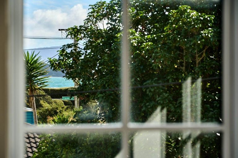 Photo of property in 13 Miro Street, Eastbourne, Lower Hutt, 5013