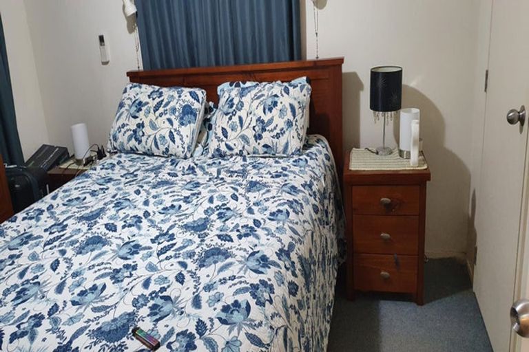 Photo of property in 26c Sunnyfield Crescent, Glenfield, Auckland, 0629