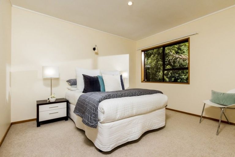Photo of property in 1 Gilberd Place, Torbay, Auckland, 0630