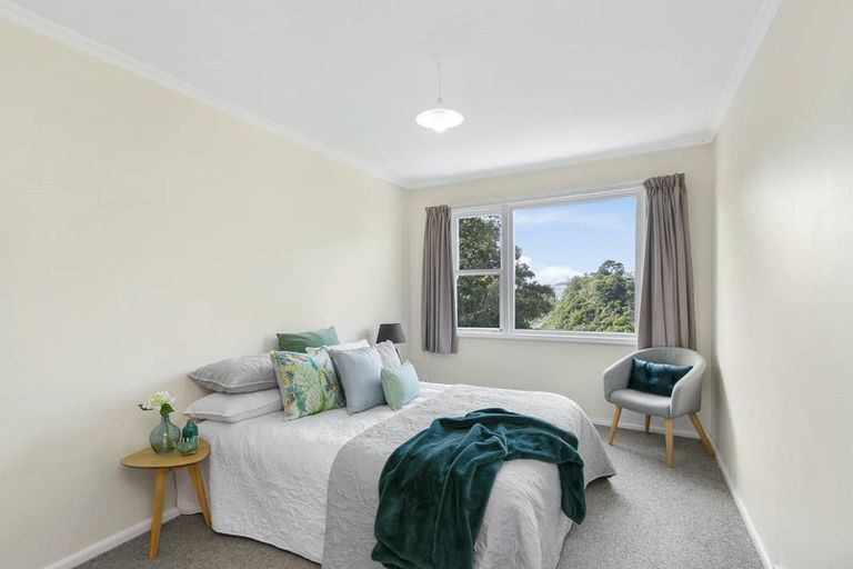 Photo of property in 72 Dominion Park Street, Johnsonville, Wellington, 6037