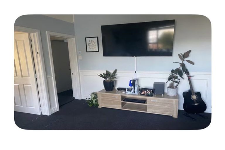 Photo of property in 46 Voelas Road, Lyttelton, 8082