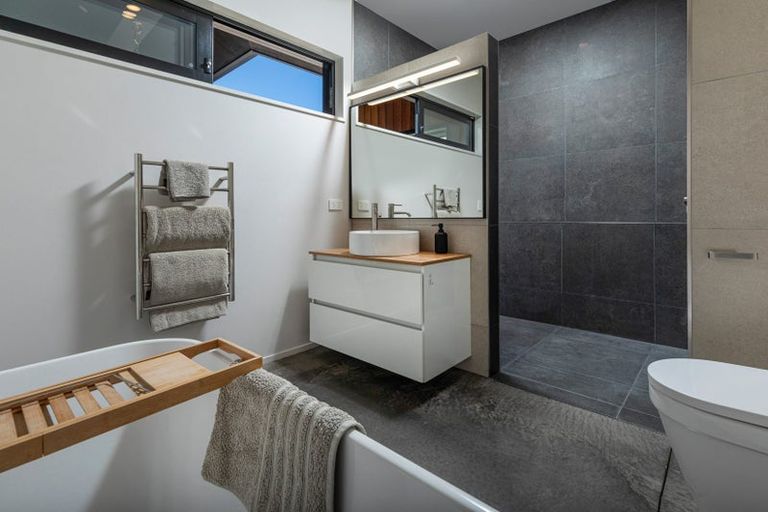 Photo of property in 5 Loach Road, Hawea Flat, Wanaka, 9382